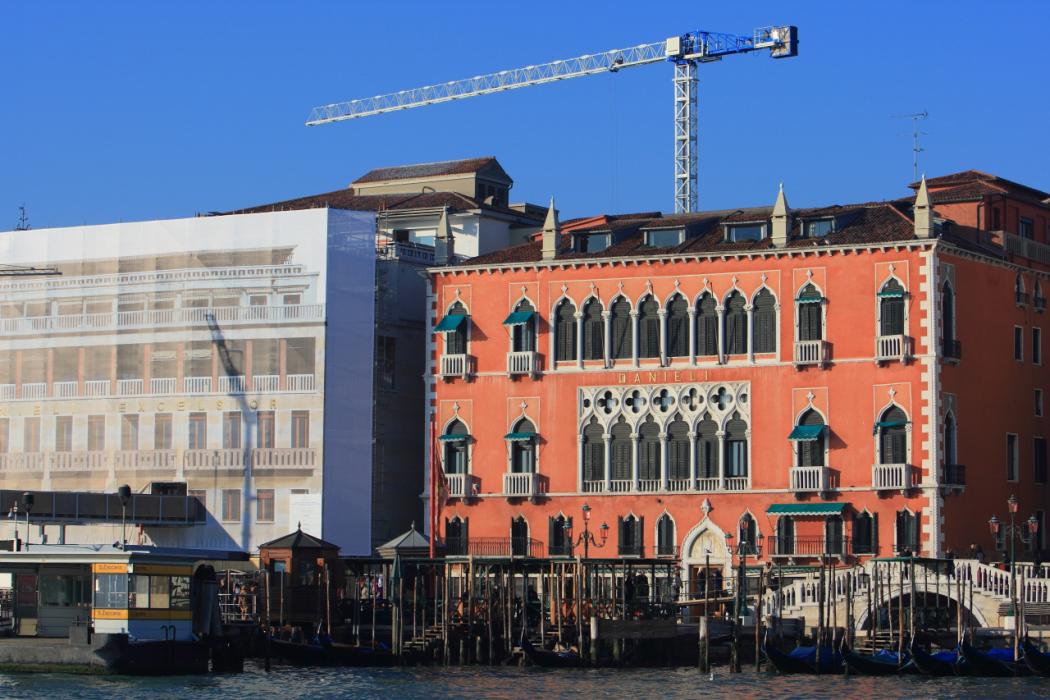 Yeni ve 2. el Fabrika, Tesis
